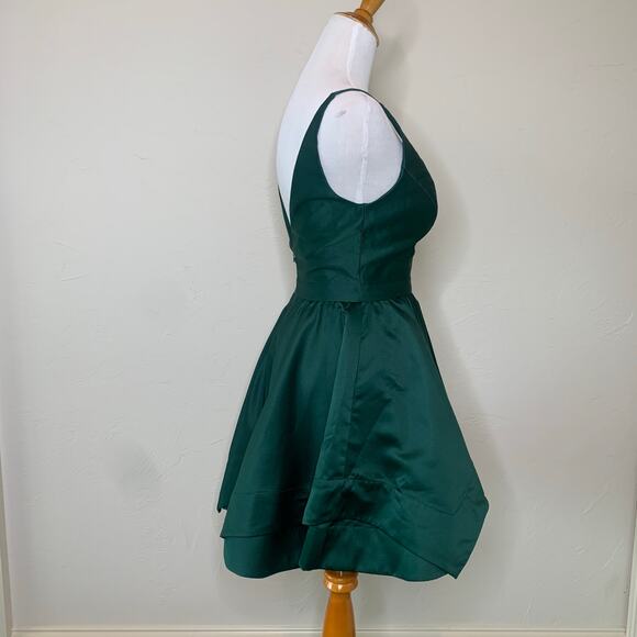 Blondie Nites Green Evening Dress Short Swirl Sz 0 - Picture 4 of 13